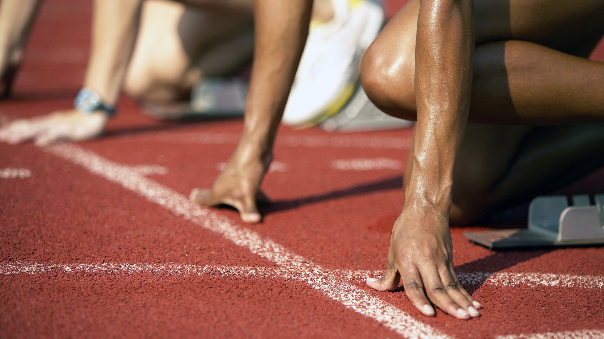 篮球专项体能训练方案设计及个性化实施方法探讨，篮球运动项目体能训练计划